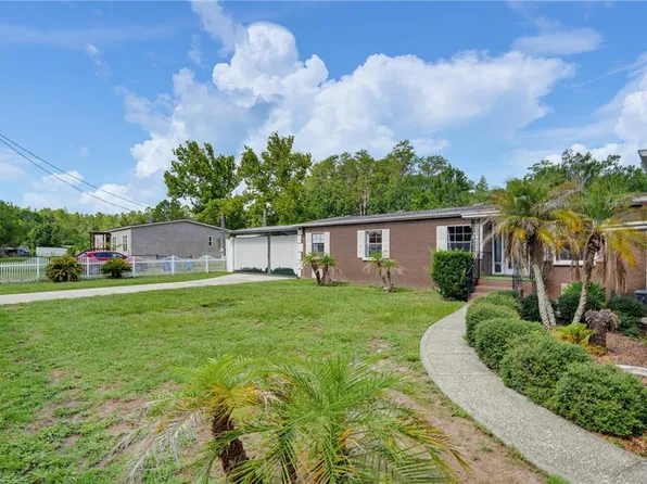 7421 Henry Dr, Land O Lakes, FL 34638