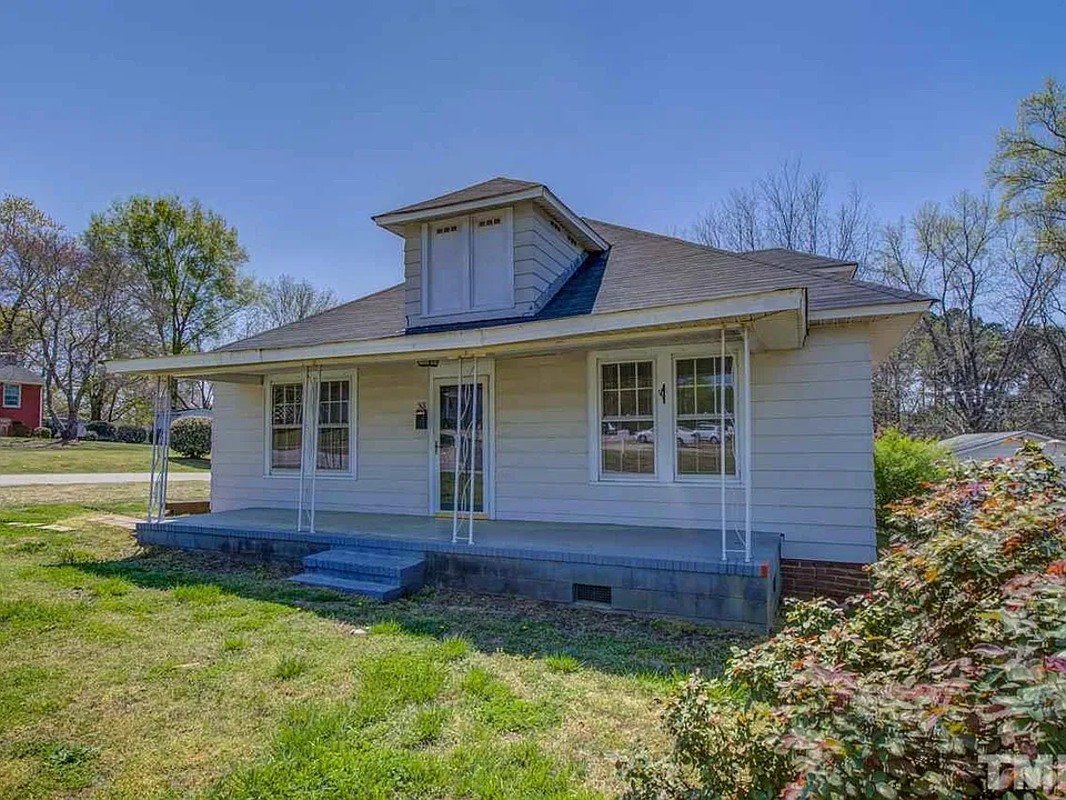 501 W Main St