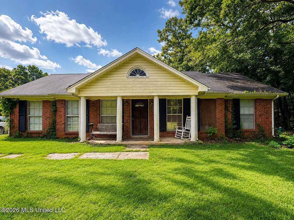 1st image of 383 Dogwood Ranch Cir