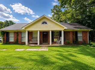 383 Dogwood Ranch Cir, Byhalia, MS 38611