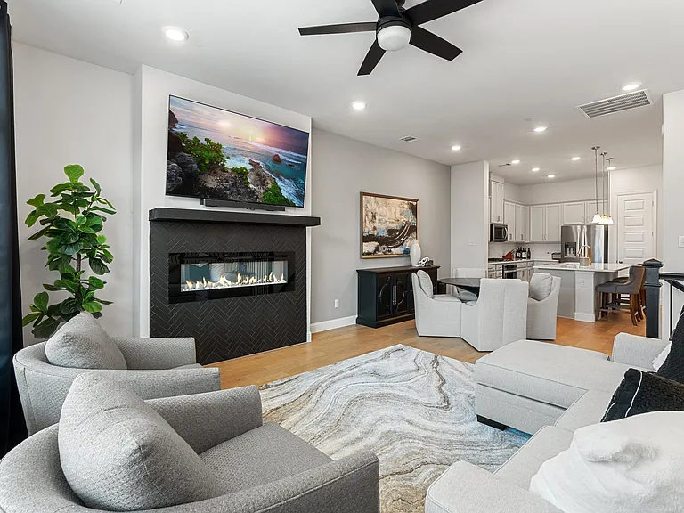 2837 Troutt Dr #28 — Photo 7