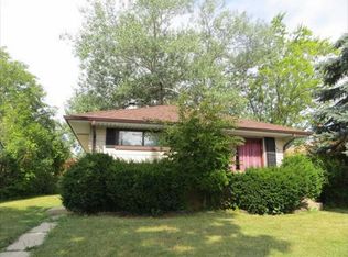 5851 N 68th St, Milwaukee, WI 53218