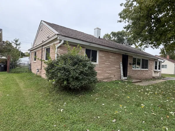 614 Carol Dr, Greenwood, IN 46143