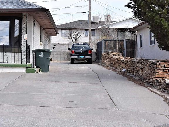 3rd image of 1715 Placida Dr