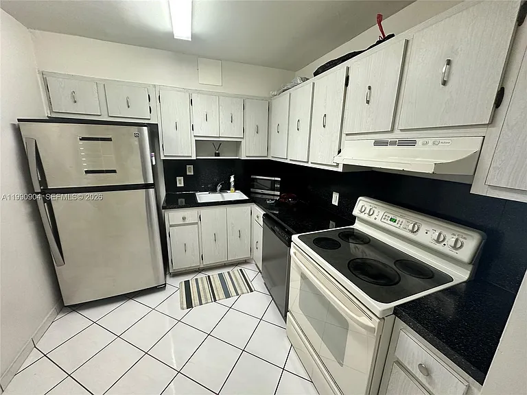 100 Bayview Dr #911 — Photo 7