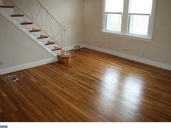 4th image of 3856 Berkley Ave