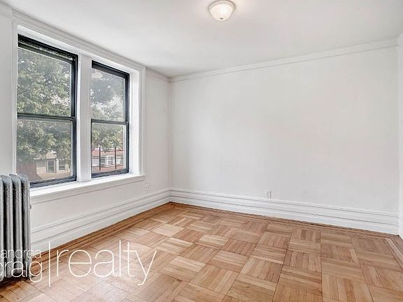 3rd image of 92 Hawthorne St APT 10