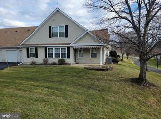 15 Avenrowe Ct, Fairless Hills, PA 19030