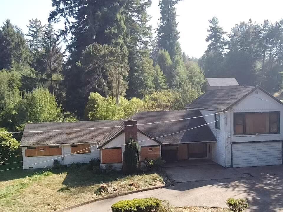 1st image of 2400 Golf Course Rd