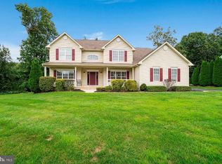 207 Grindstone Ct, Monroeville, NJ 08343