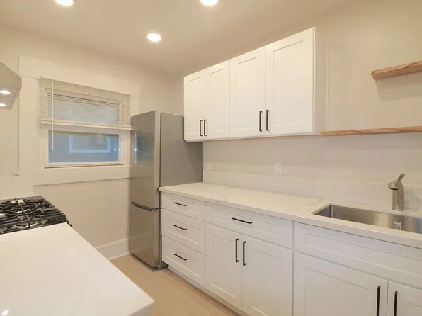 Fifth Avenue, 2142 5th Ave #3, San Diego, CA 92101