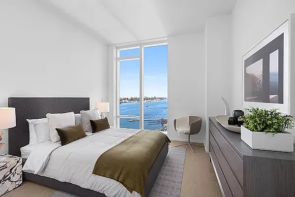 Rented by Compass | media 12