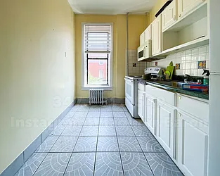 Rented by JB Mac Real Estate Inc.