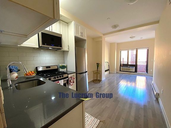 2nd image of 819 9th Ave #4