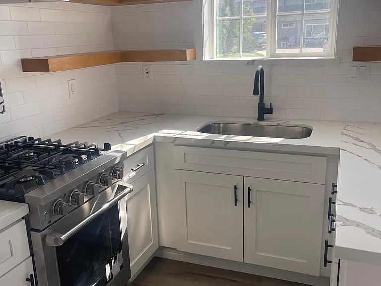 1373 Edgefield St #B — Photo 9