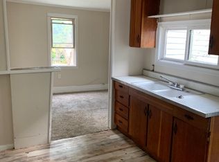 660 3rd Ave #2, Troy, NY 12182