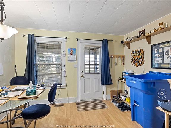 4th image of 1068 Saint Luke Rd