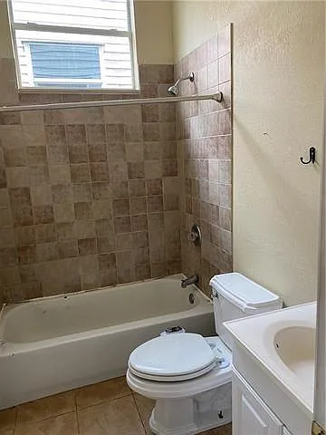 2723 Orleans Ave — Photo 4