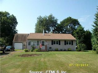 20 Pearl St, North Branford, CT 06471