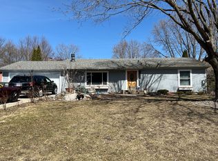 112018 Warner Cir, Chaska, MN 55318