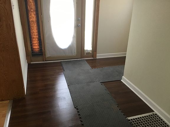4th image of 13901 Park Ave