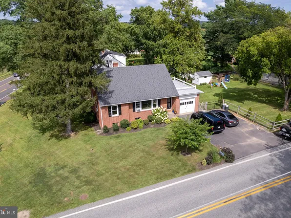 1770 N Sanatoga Rd, Pottstown, PA 19464