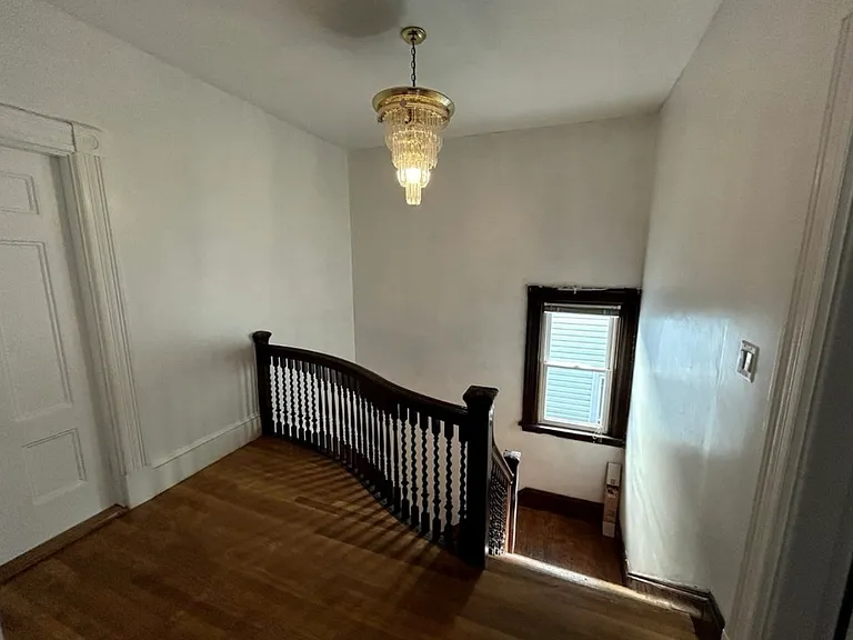 5 Falcon St #2 — Photo 9