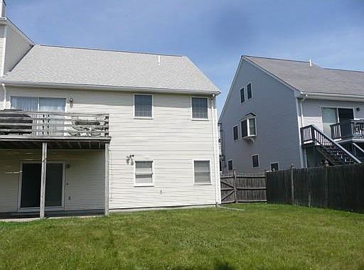 2nd image of 470 Malden St #A