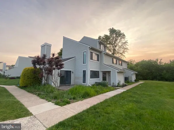 1001 Continental Dr #221, Harleysville, PA 19438