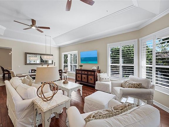 3rd image of 1840 Les Chateaux BLVD #4