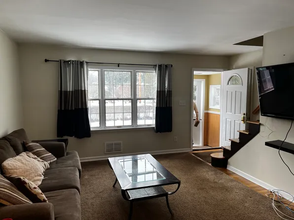 97 Locust Park, Albany, NY 12205