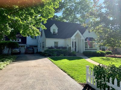 682 Oak St, Glen Ellyn, IL, 60137