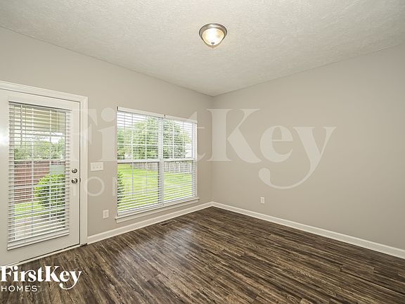 5th image of 837 Manderlay Way