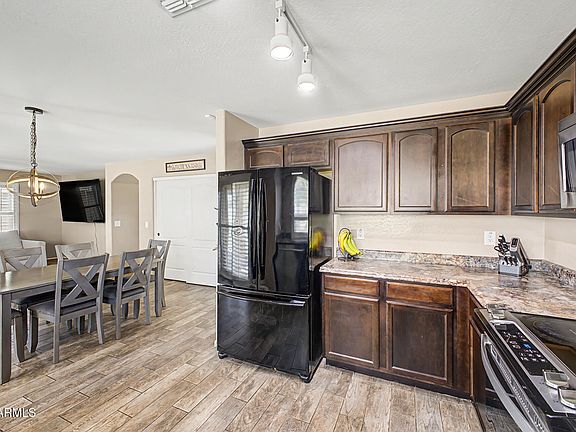 3rd image of 23684 W BLOCH Road