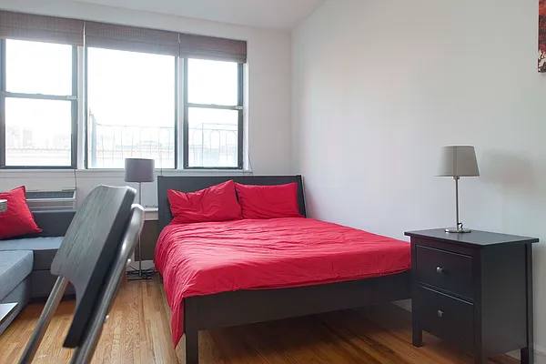 Rented by Big Apple Living | media 22