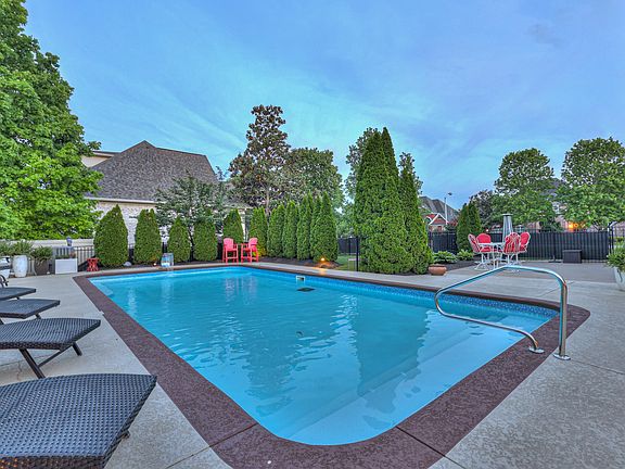 3rd image of 1482 Bradberry Dr