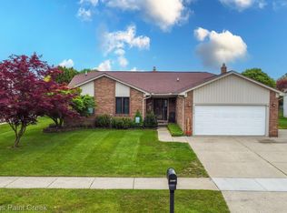 40612 Rehse Dr, Clinton Township, MI 48038