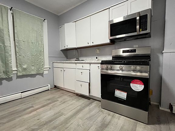 2nd image of 1591 E Main St #1