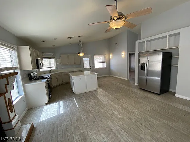 8220 James Grayson Dr — Photo 6