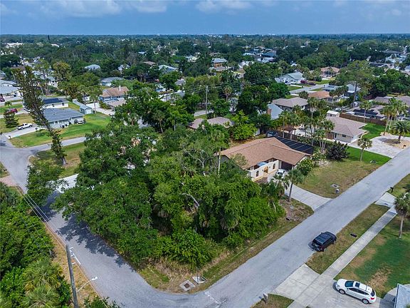 3rd image of Lots 17108 & 17109 Valencia Rd