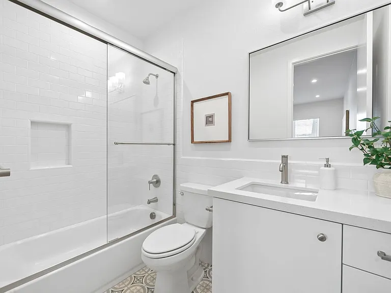 374 Hamilton St — Photo 28