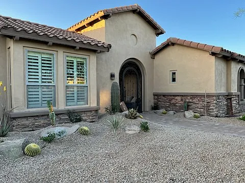 4 bed, 4.5 bath, 4820 sqft, $15,500 — Photo 2