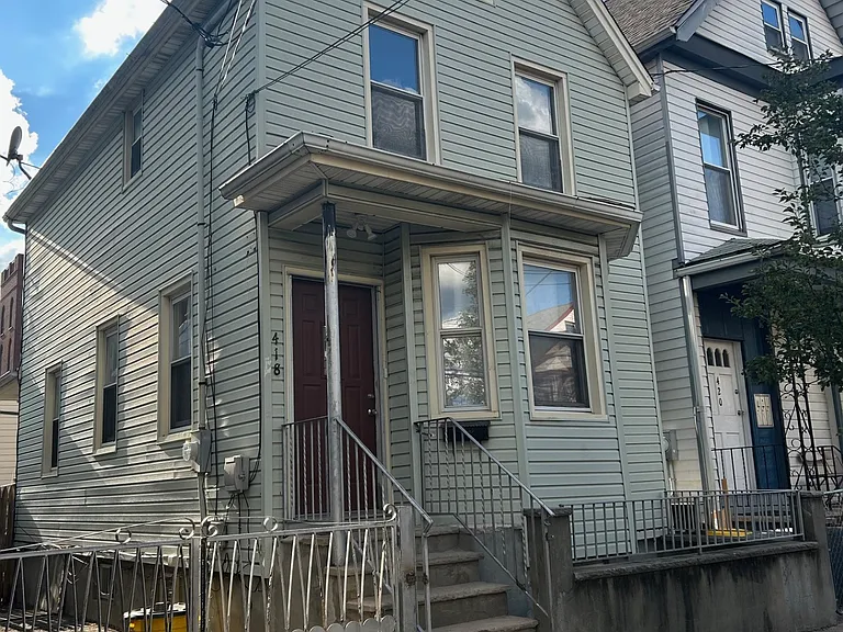 418 John St #1 — Photo 1