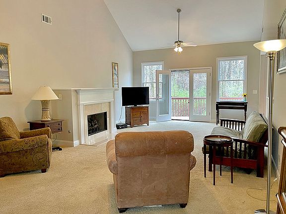 4th image of 2115 Willow Chase Ct