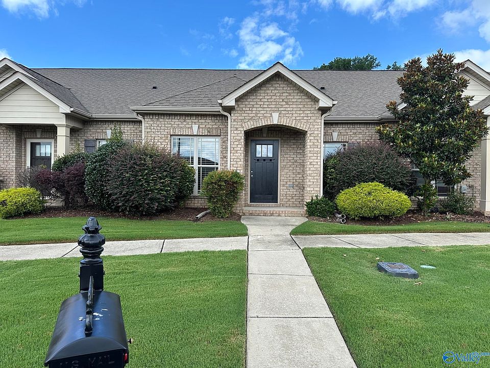 1st image of 44 Cypress Point Dr