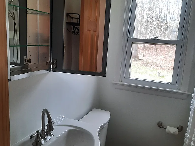16 Hickory Ln — Photo 8