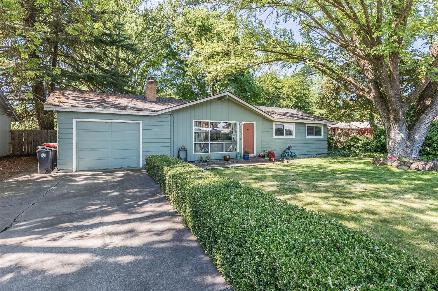 1093 Barlynn St, Medford, OR 97501 | Zillow