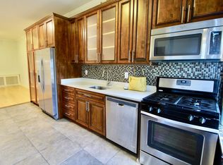 1822 Centre St #3-FL00R, Ridgewood, NY 11385