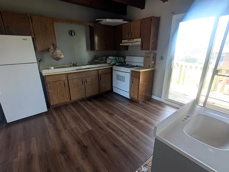 1380 Getzelman Dr #2W — Photo 8
