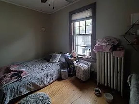 5th image of 3340 Stevens Ave #4